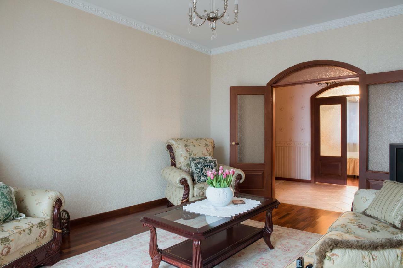 Classy Apartment In Good Neighbourhood Riga Exterior photo